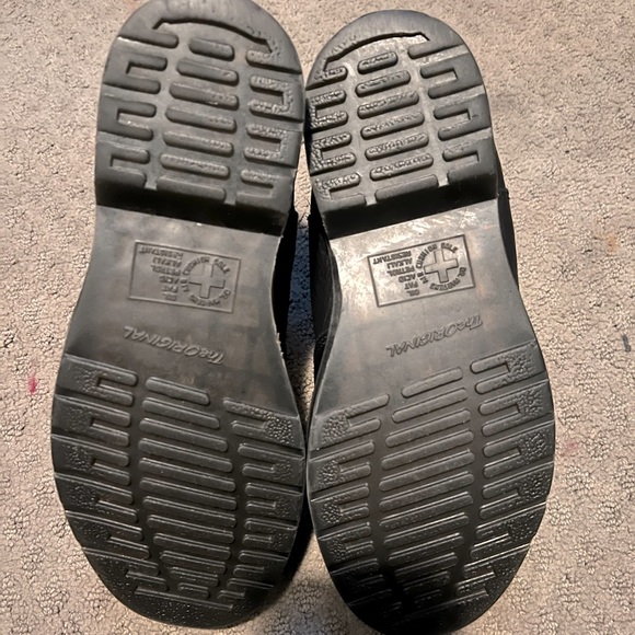 Doc Martens - Picture 4 of 8